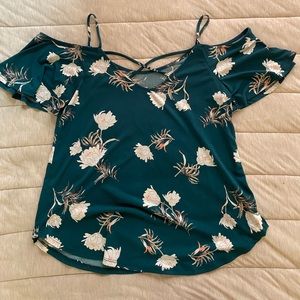 Flowy blouse with cutout back